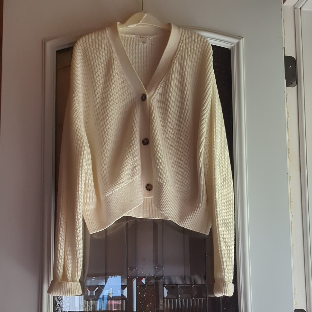 Elegant Cream Button-Up Cardigan